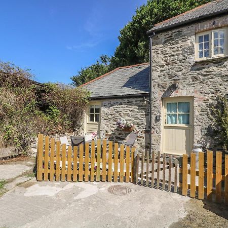 Honeycrock Villa Cubert Exterior photo